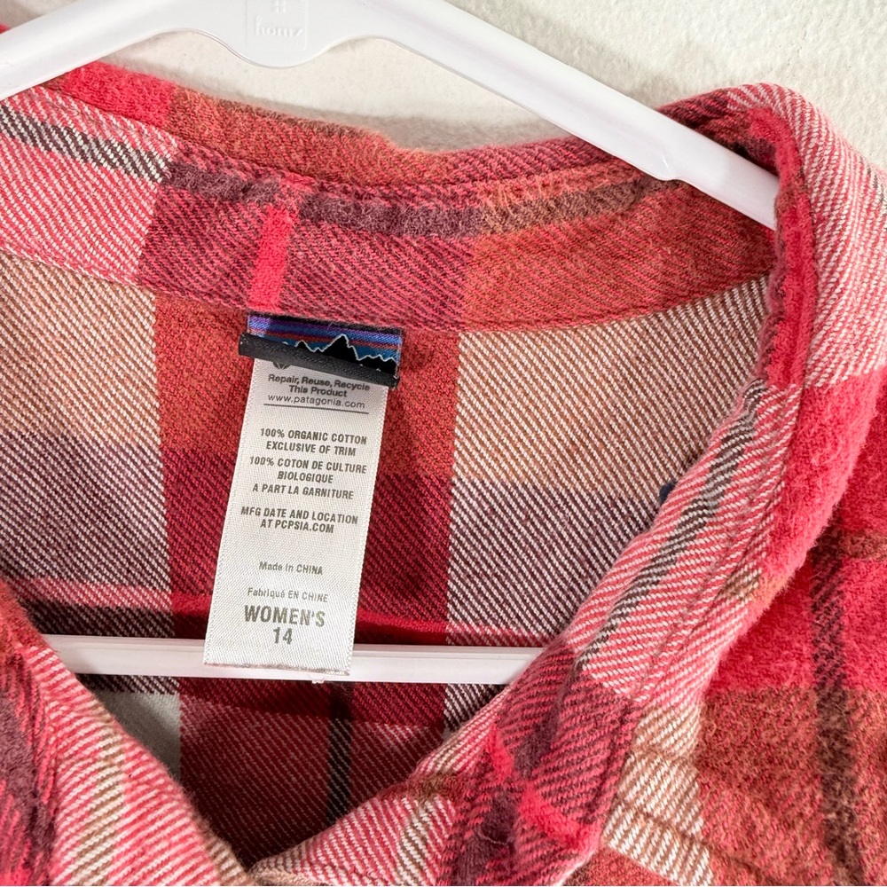 Patagonia Women’s Long Sleeve Fjord Flannel Button Down Shirt Red White 14 - Picture 3 of 10